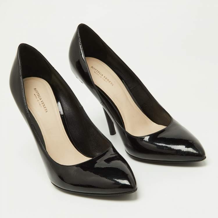 Pre Owned Bottega Veneta Black Patent Leather Pointed Toe Pumps Size 39