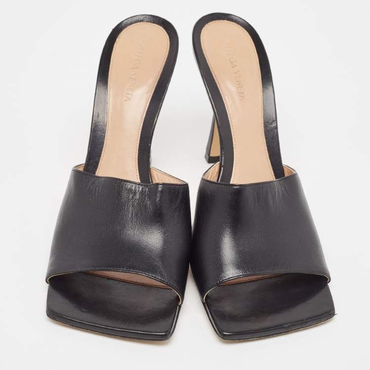 Pre Owned Bottega Veneta Black Leather Stretch Slide Sandals Size 41
