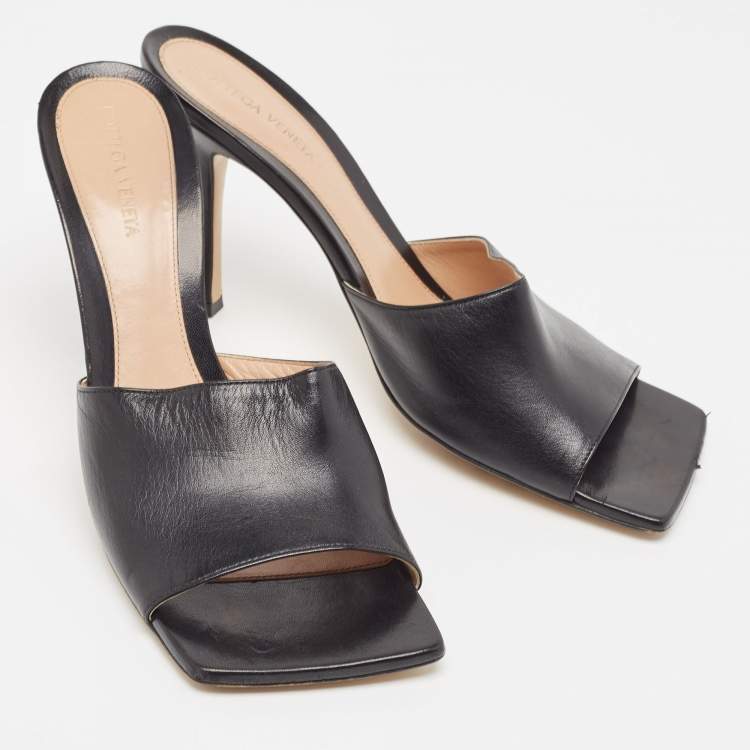 Pre Owned Bottega Veneta Black Leather Stretch Slide Sandals Size 41