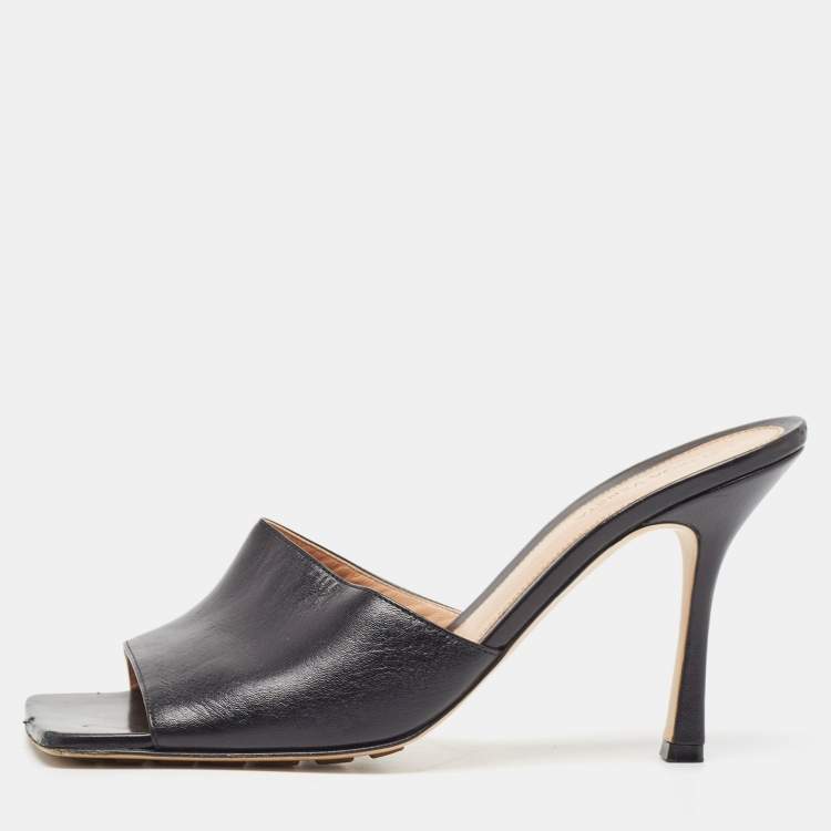 Pre Owned Bottega Veneta Black Leather Stretch Slide Sandals Size 41