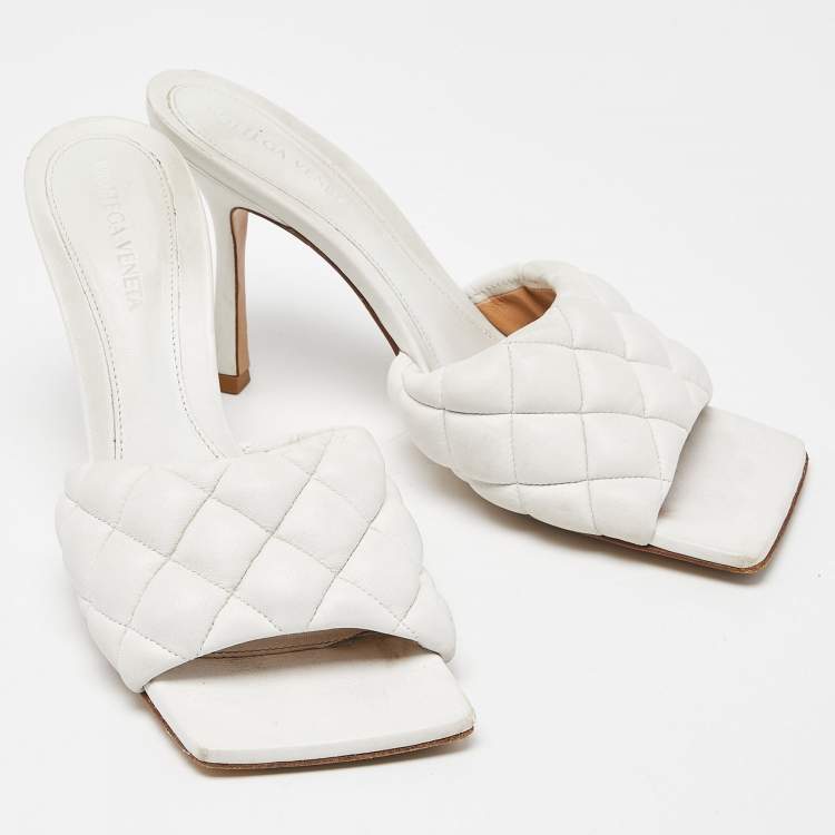 Pre Owned Bottega Veneta White Leather Lido Slides Size 38.5 