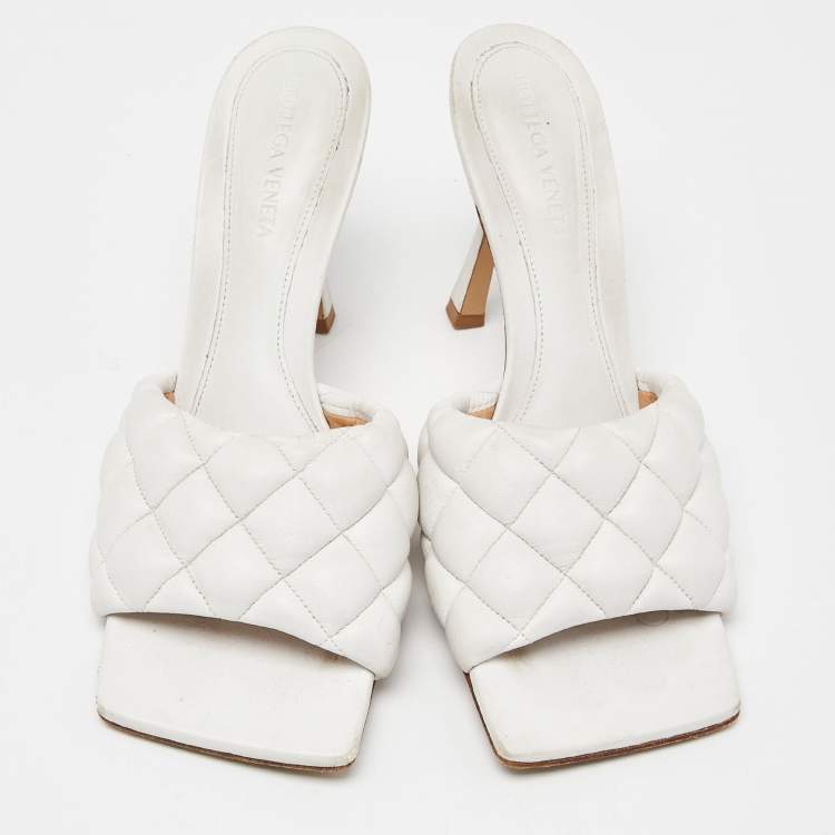 Pre Owned Bottega Veneta White Leather Lido Slides Size 38.5 