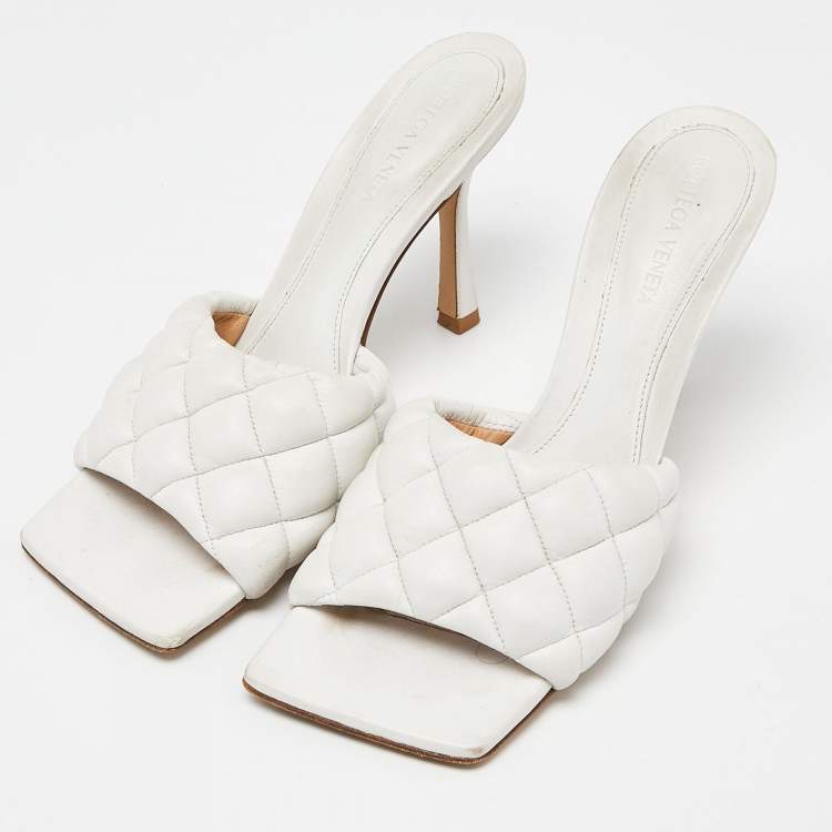 Pre Owned Bottega Veneta White Leather Lido Slides Size 38.5 