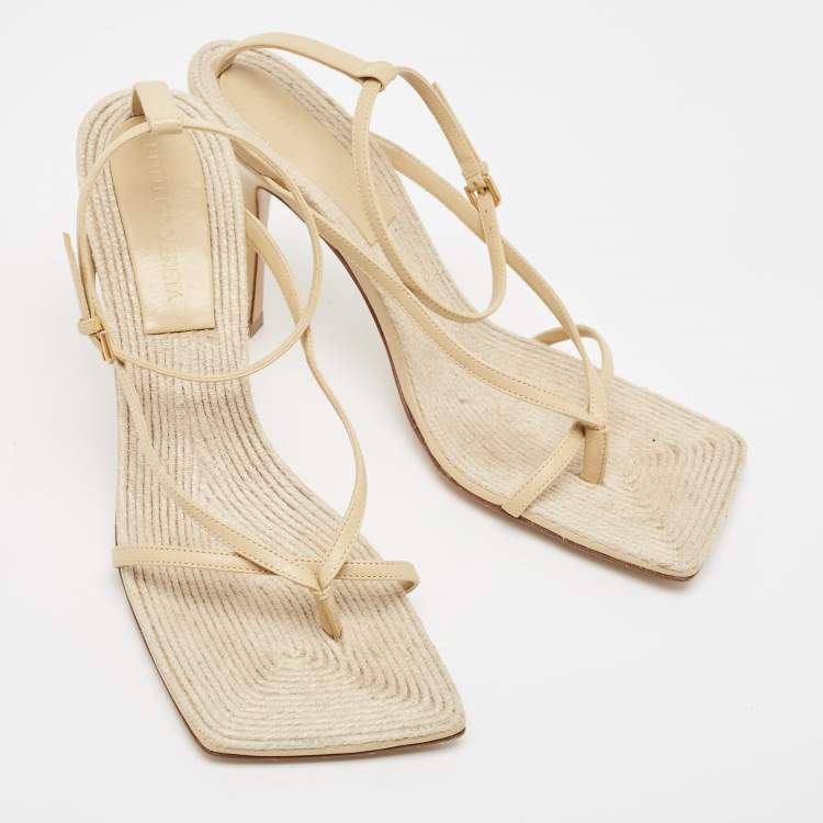 Pre Owned Bottega Veneta Beige Leather Stretch Thong Ankle Strap Sandals Size 38.5