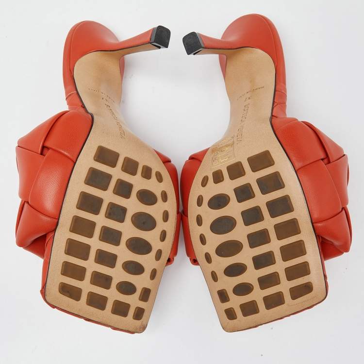 Pre Owned Bottega Veneta Orange Intrecciato Leather Lido Sandals  Size 37
