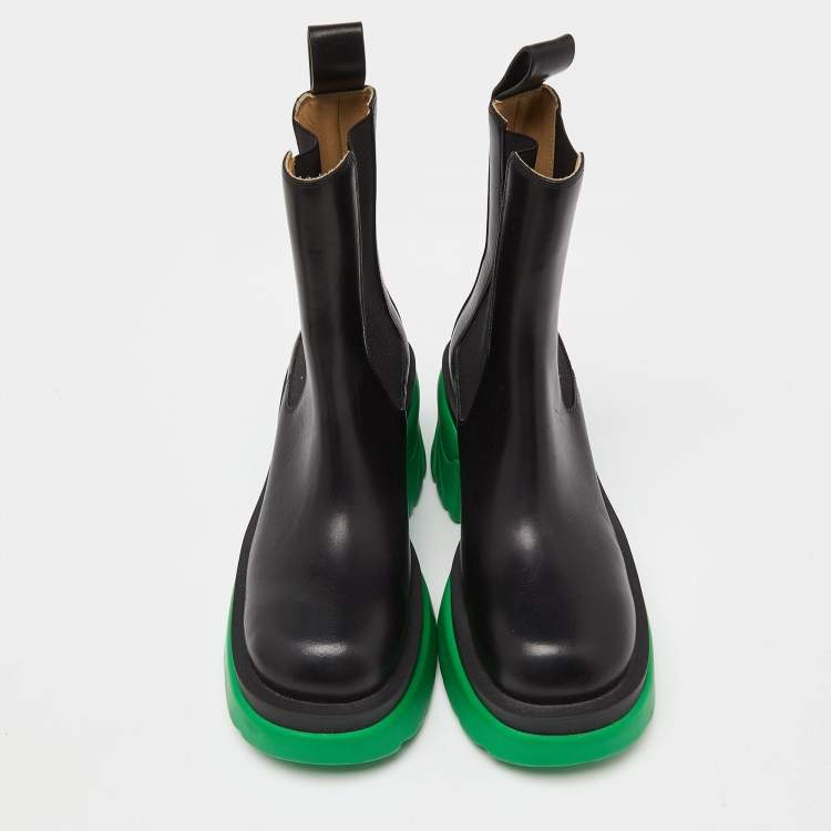 Pre Owned Bottega Veneta Black/Green Tire Chelsea Ankle Length Boots Size 37