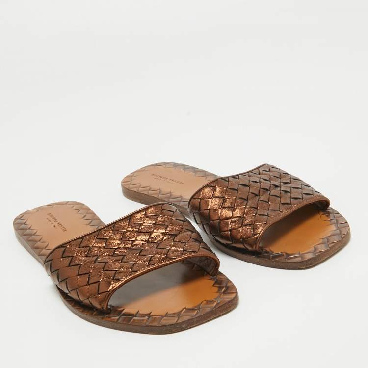 Pre Owned Bottega Veneta Metallic Intrecciato Leather Flat Slides Size 39