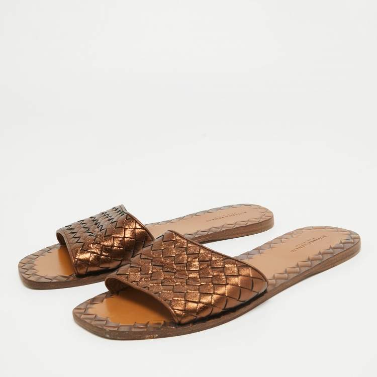 Pre Owned Bottega Veneta Metallic Intrecciato Leather Flat Slides Size 39