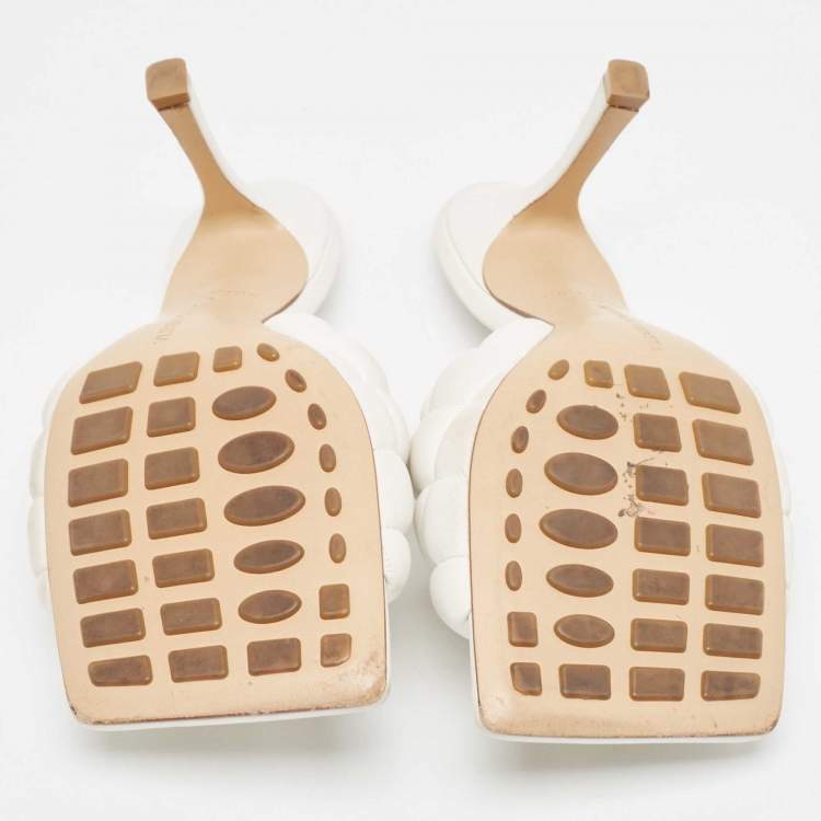 مملوكة مسبقًا Bottega Veneta White Intrecciato Leather Lido Slide Sandals Size 38 