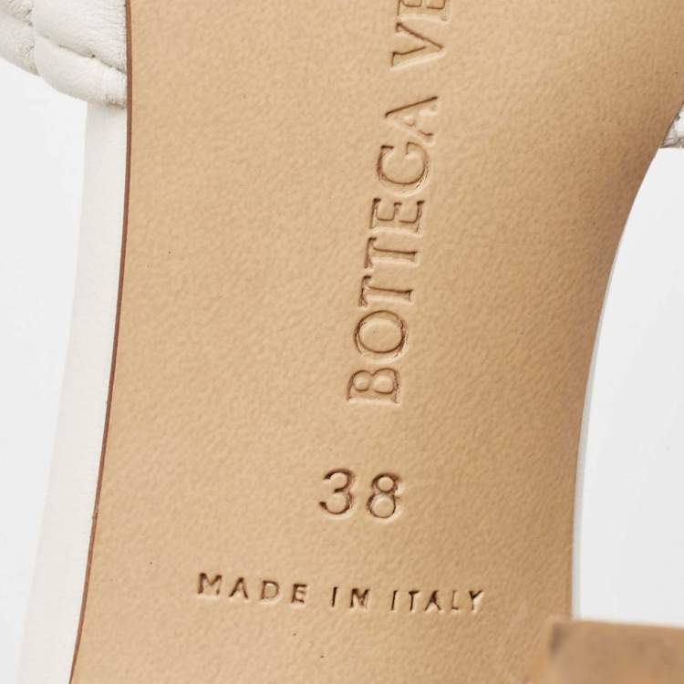 مملوكة مسبقًا Bottega Veneta White Intrecciato Leather Lido Slide Sandals Size 38 