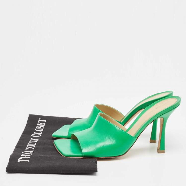 Pre Owned Bottega Veneta Green Leather Square Open Toe Slide Sandals Size 38