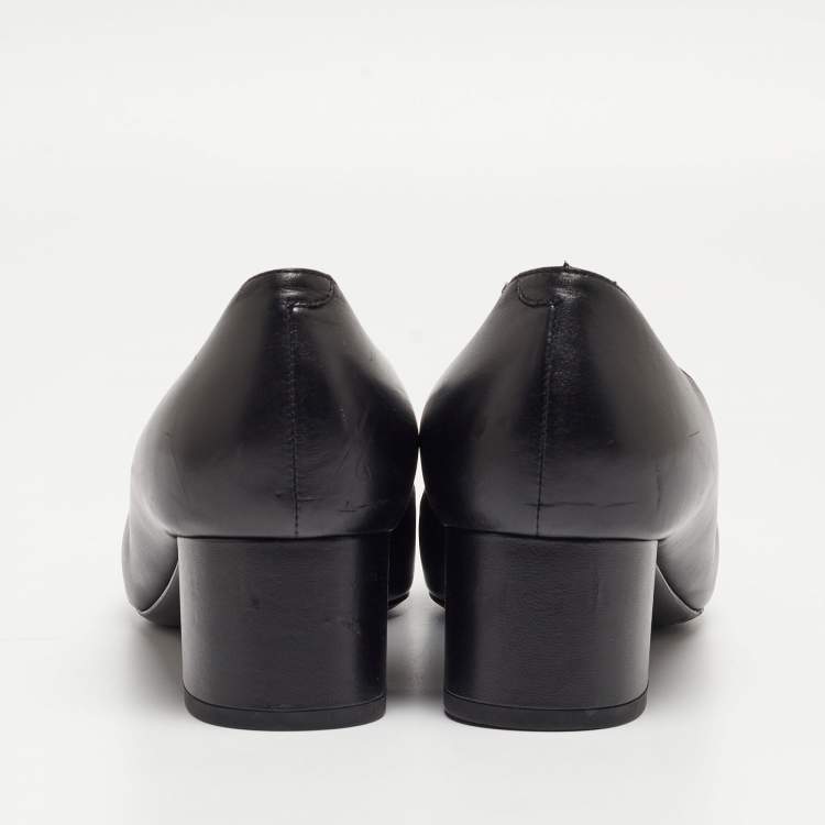 مملوكة مسبقًا Bottega Veneta Black Leather Block Heel Pumps Size 39