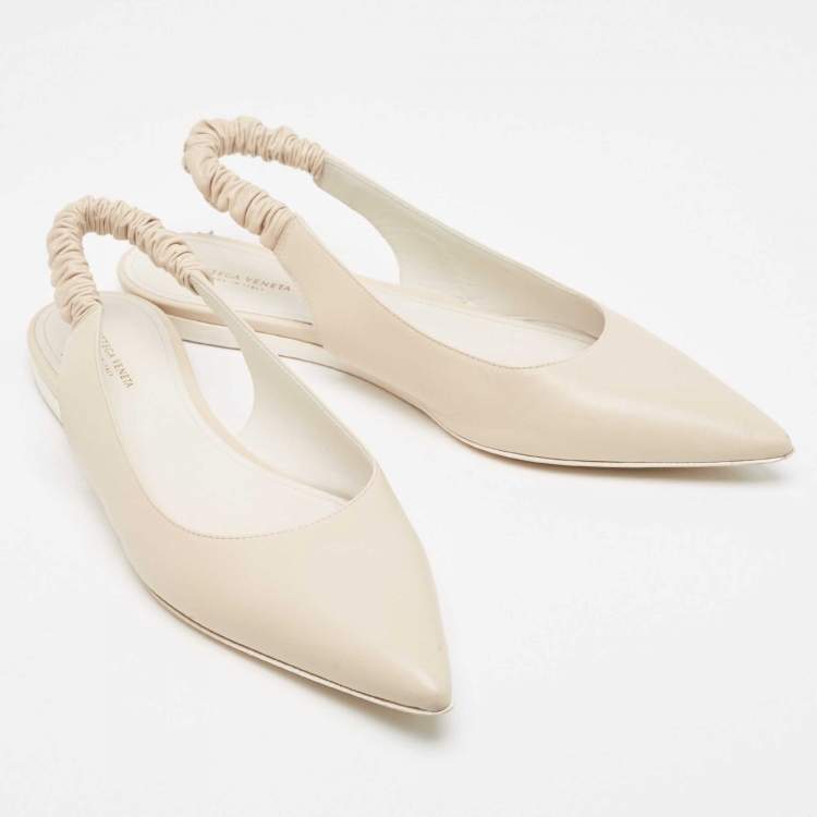 Pre Owned Bottega Veneta Cream Leather Pointed Toe Slingback Flats Size 41 