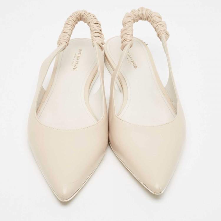 Pre Owned Bottega Veneta Cream Leather Pointed Toe Slingback Flats Size 41 