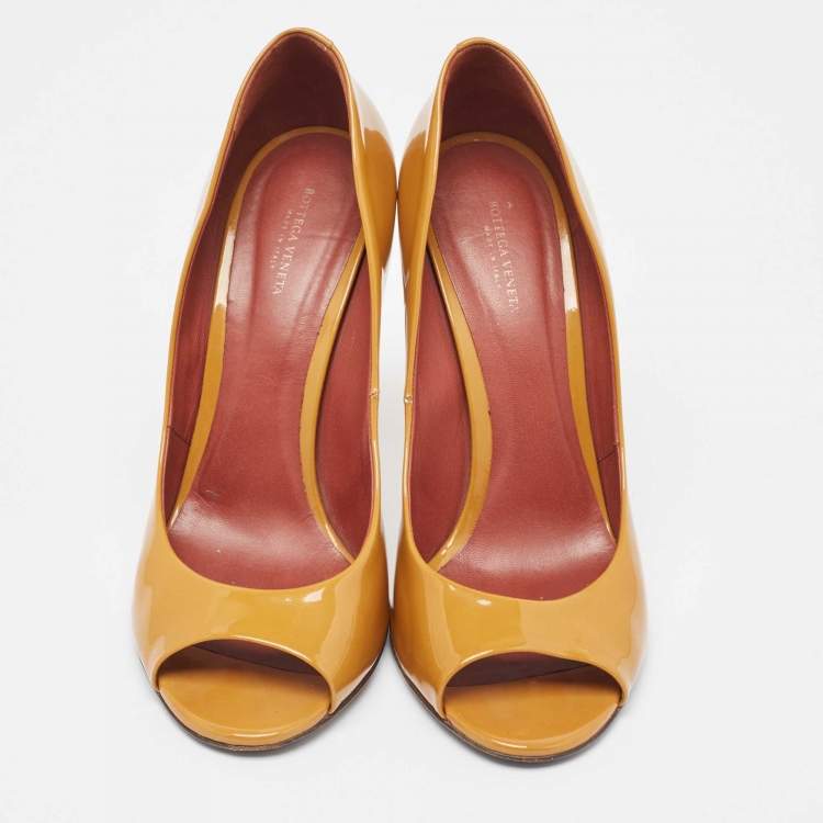 Pre Owned Bottega Veneta Brown Patent Leather Peep Toe Pumps Size 40