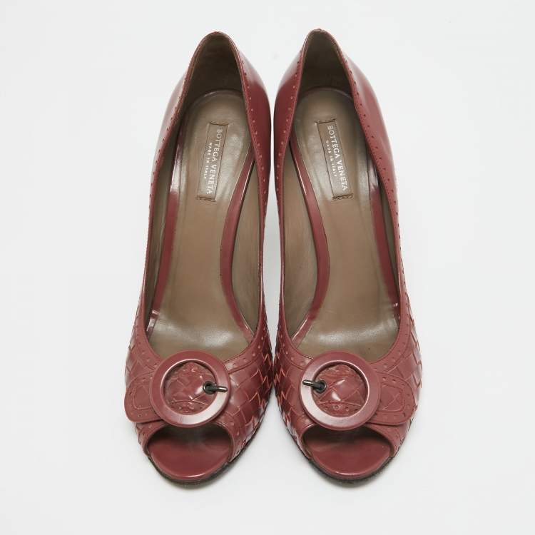 Pre Owned Bottega Veneta Pink Leather Buckle Detail Pumps Size 41