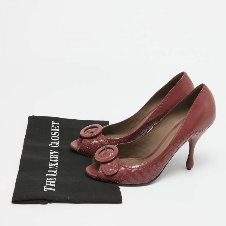 Pre Owned Bottega Veneta Pink Leather Buckle Detail Pumps Size 41