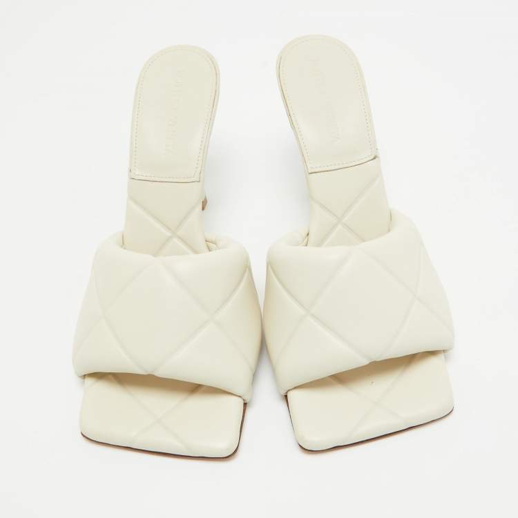 Pre Owned Bottega Veneta Cream Leather Lido Open Toe Slide Sandals Size 39