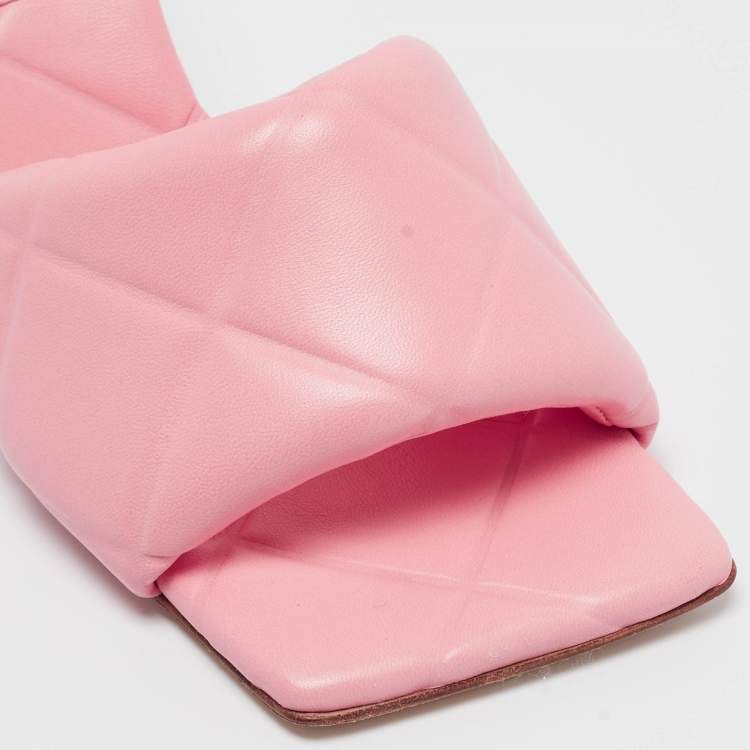 Pre Owned Bottega Veneta Pink Quilted Leather Slide Sandals Size 40.5