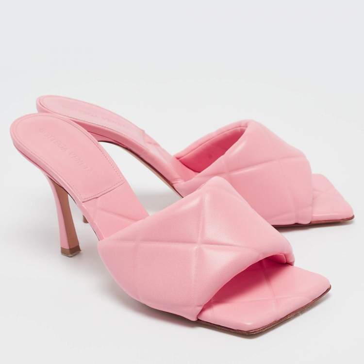 Pre Owned Bottega Veneta Pink Quilted Leather Slide Sandals Size 40.5