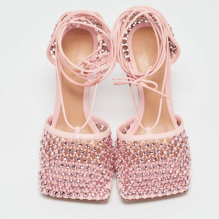 مملوكة مسبقًا Bottega Veneta Pink Leather and Mesh Ankle Tie Sandals Size 38.5