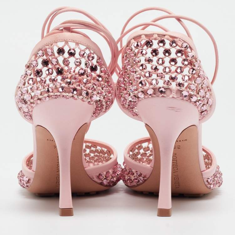 مملوكة مسبقًا Bottega Veneta Pink Leather and Mesh Ankle Tie Sandals Size 38.5