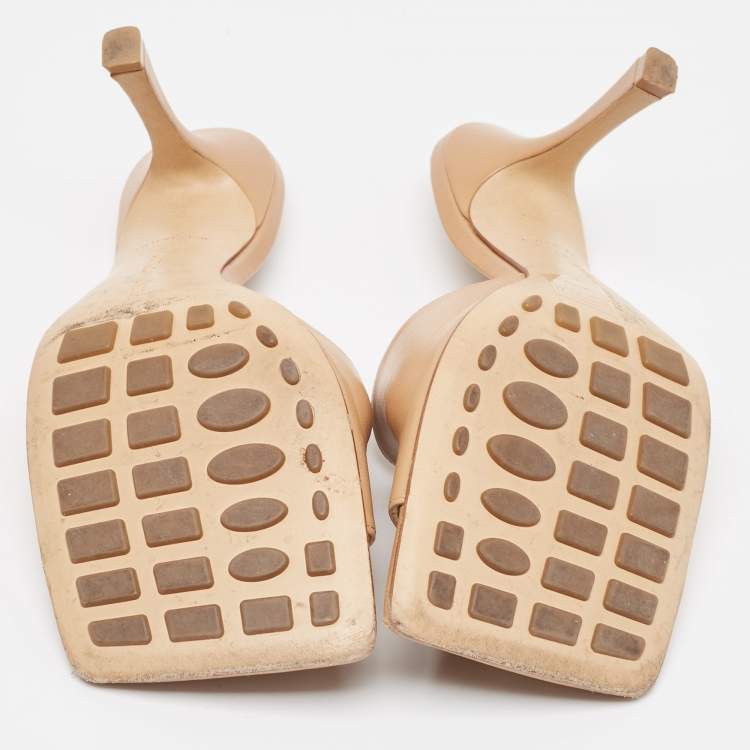 مملوكة مسبقًا Bottega Veneta Beige Leather Stretch  Sandals Size 39.5