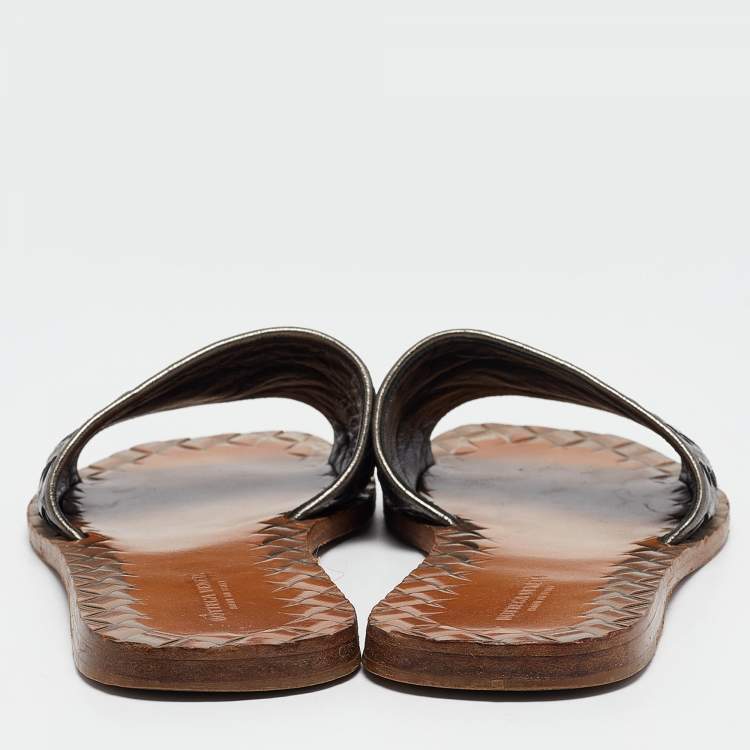 Pre Owned Bottega Veneta Metallic Grey Intrecciato Leather Flat Slides Size 35.5