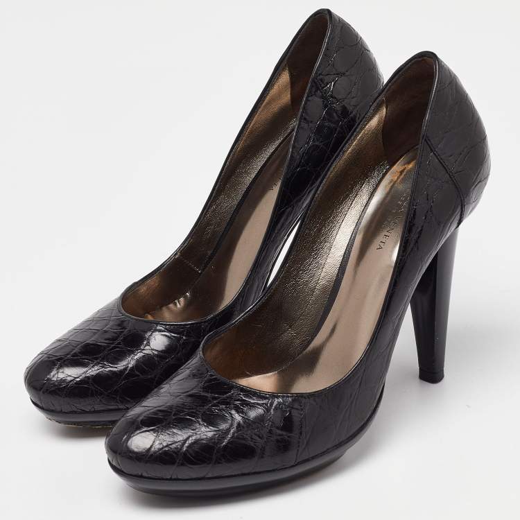 Pre Owned Bottega Veneta Black Croc Leather Round Toe Pumps Size 37