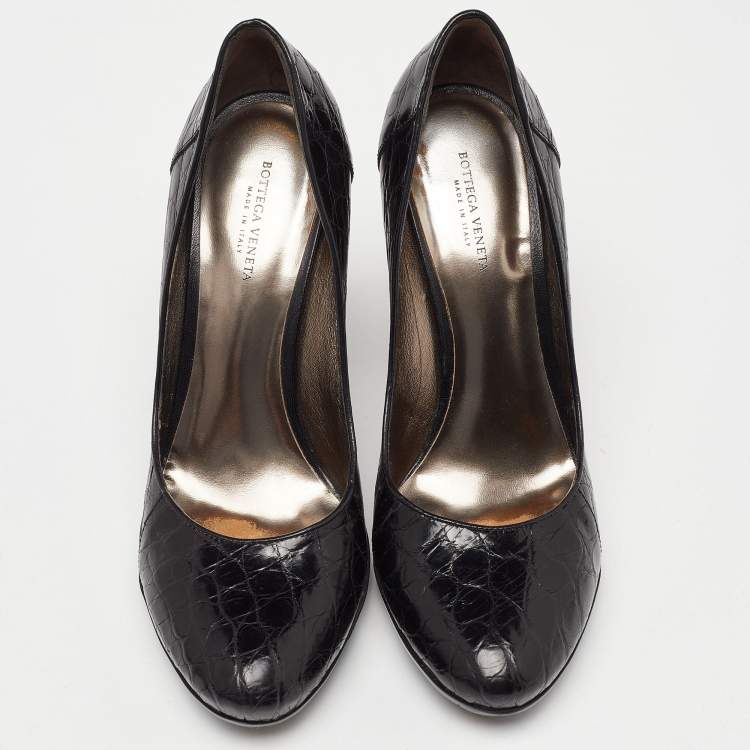 Pre Owned Bottega Veneta Black Croc Leather Round Toe Pumps Size 37