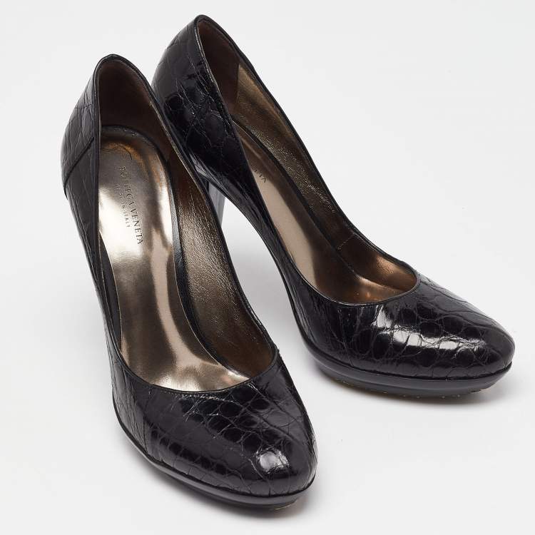 Pre Owned Bottega Veneta Black Croc Leather Round Toe Pumps Size 37