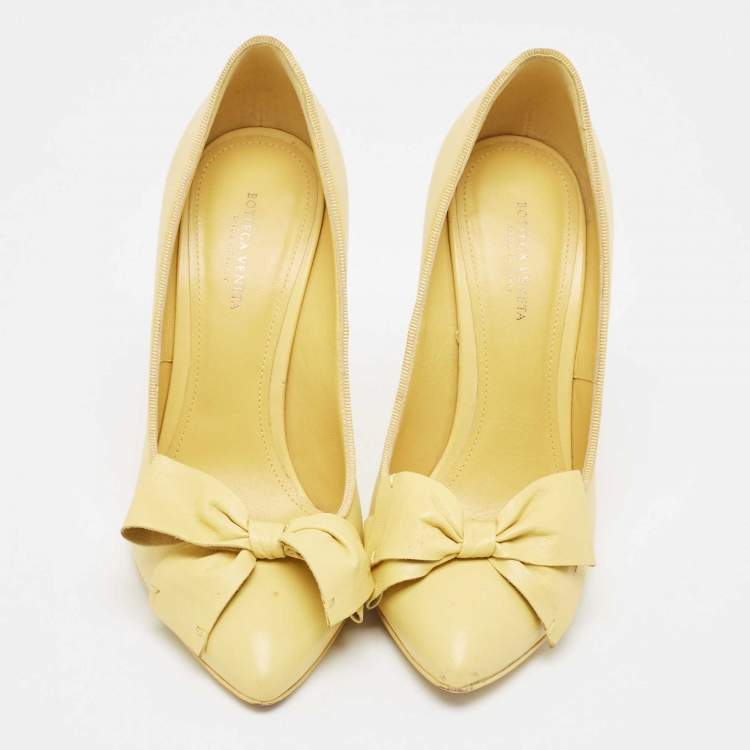 Pre Owned Bottega Veneta Primerose Yellow Leather Bow Embellished Pumps Size 35
