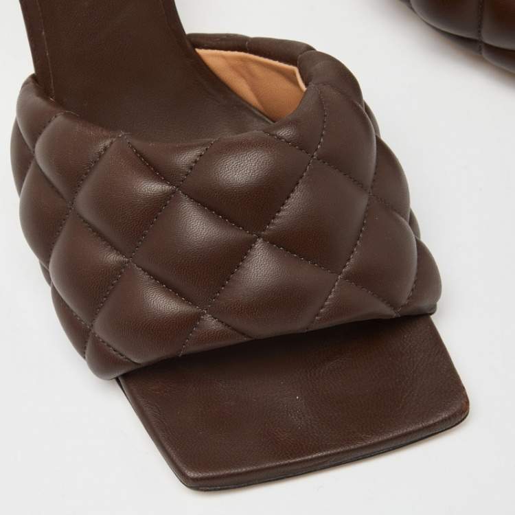 Pre Owned Bottega Veneta Brown Quilted Leather Lido Slide Sandals Size 39