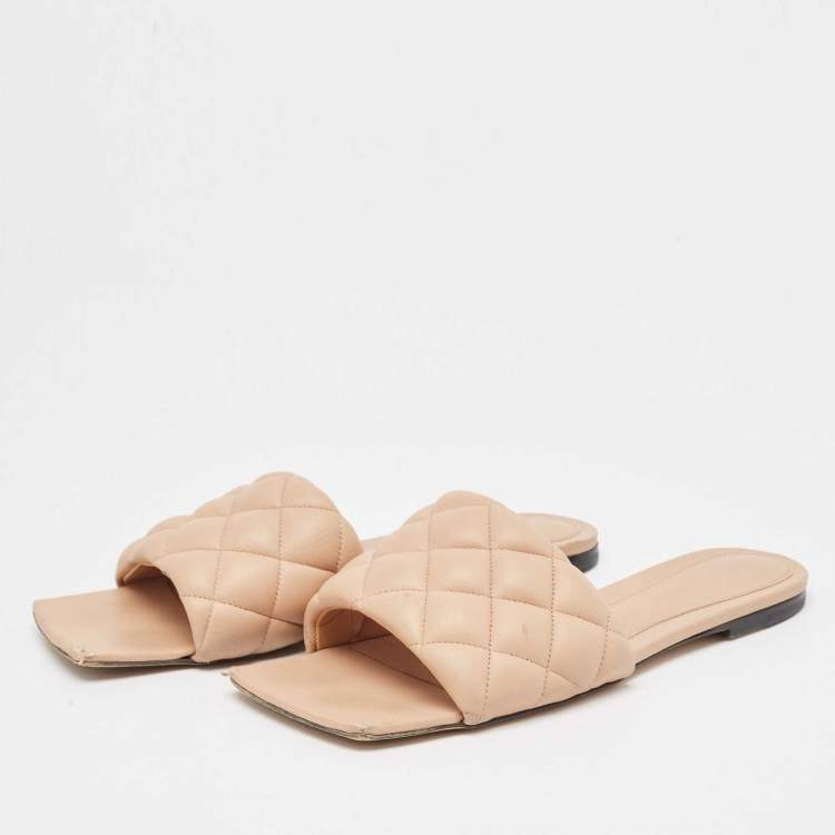 Pre Owned Bottega Veneta Beige Padded Leather Flat Slides Size 39