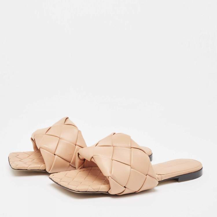 Pre Owned Bottega Veneta Beige Quilted Leather Lido Flat Slides Size 40