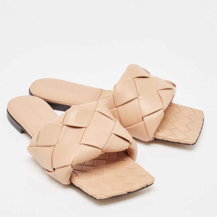 Pre Owned Bottega Veneta Beige Quilted Leather Lido Flat Slides Size 40