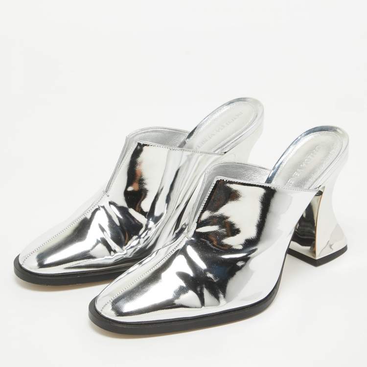 Pre Owned Bottega Veneta Silver Leather Cha-Cha Mules Size 39