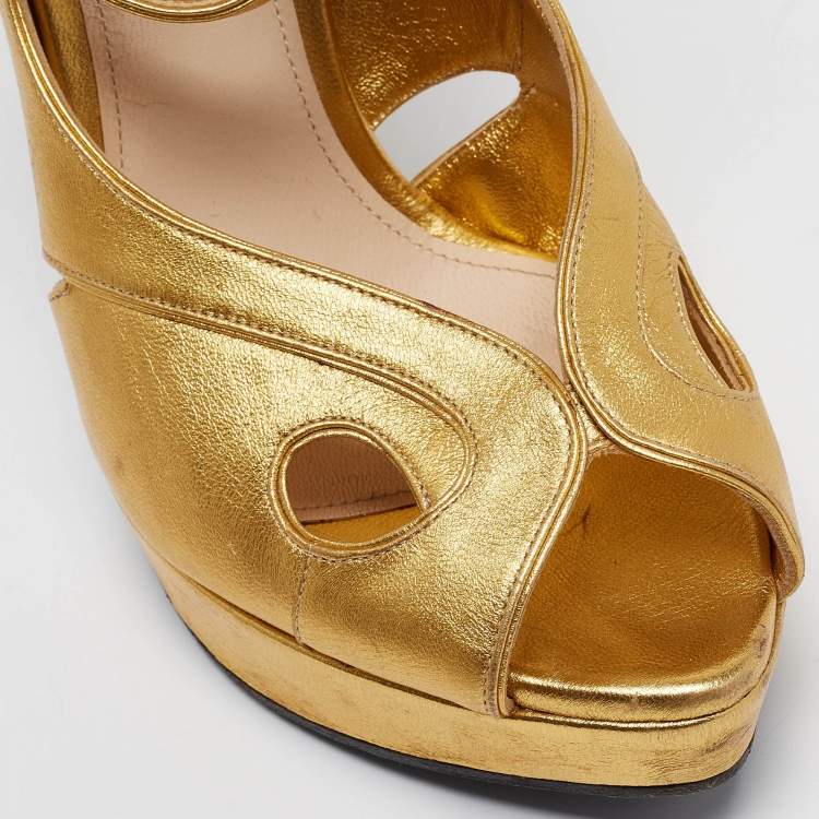 Pre Owned Bottega Veneta Gold Leather Ankle Strap Platform Sandals Size 38