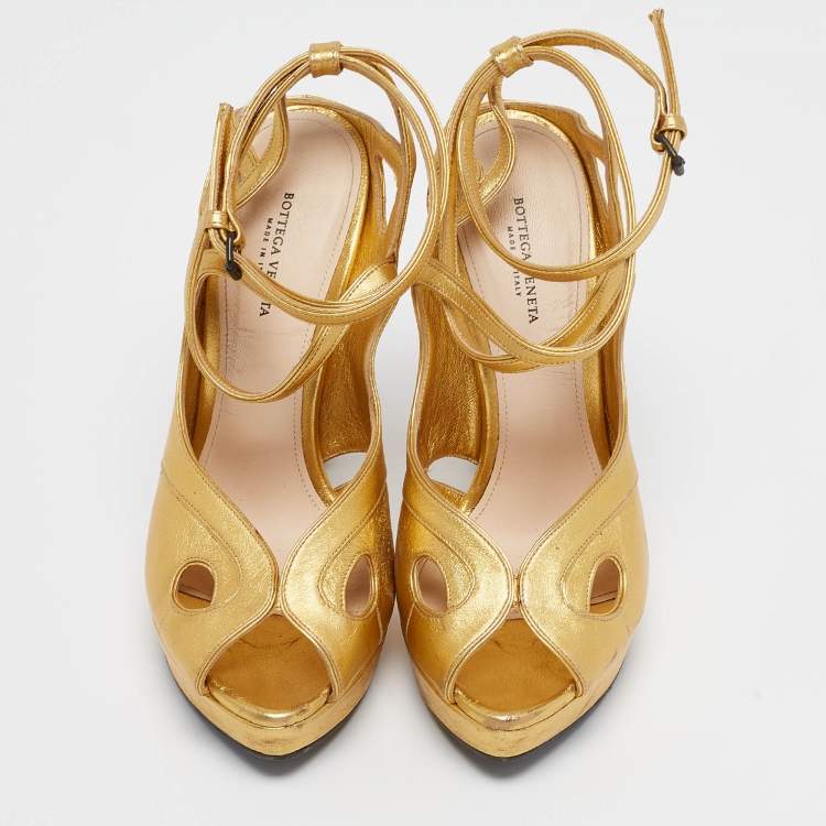 Pre Owned Bottega Veneta Gold Leather Ankle Strap Platform Sandals Size 38