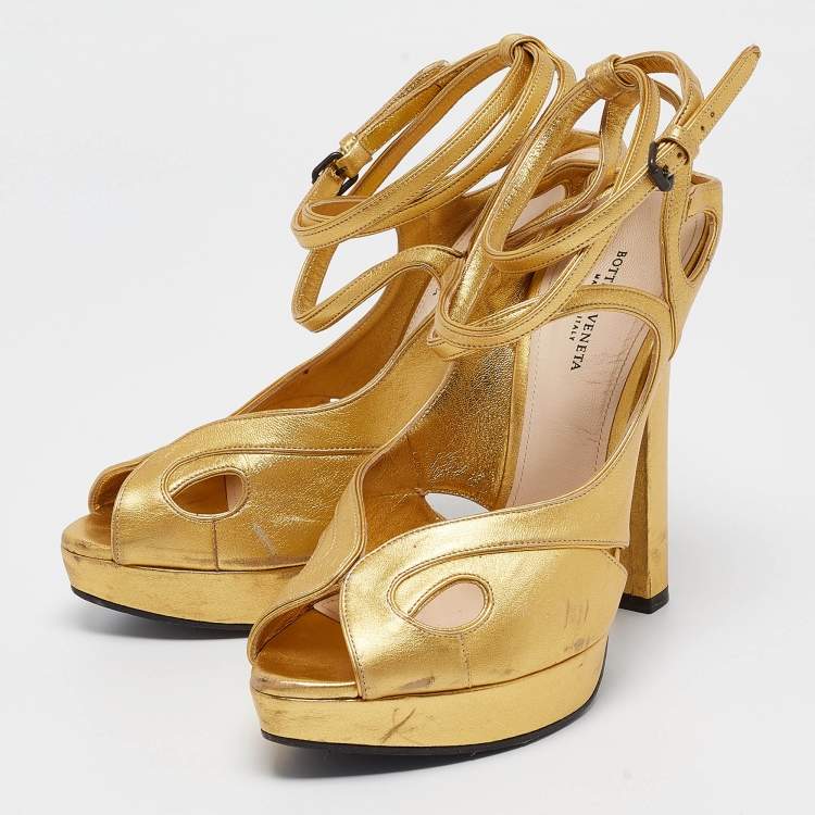 Pre Owned Bottega Veneta Gold Leather Ankle Strap Platform Sandals Size 38
