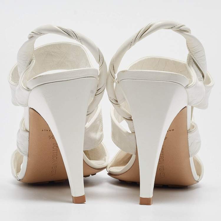 Pre Owned Bottega Veneta White Crackle Leather The Point Slingback Sandals Size 40.5