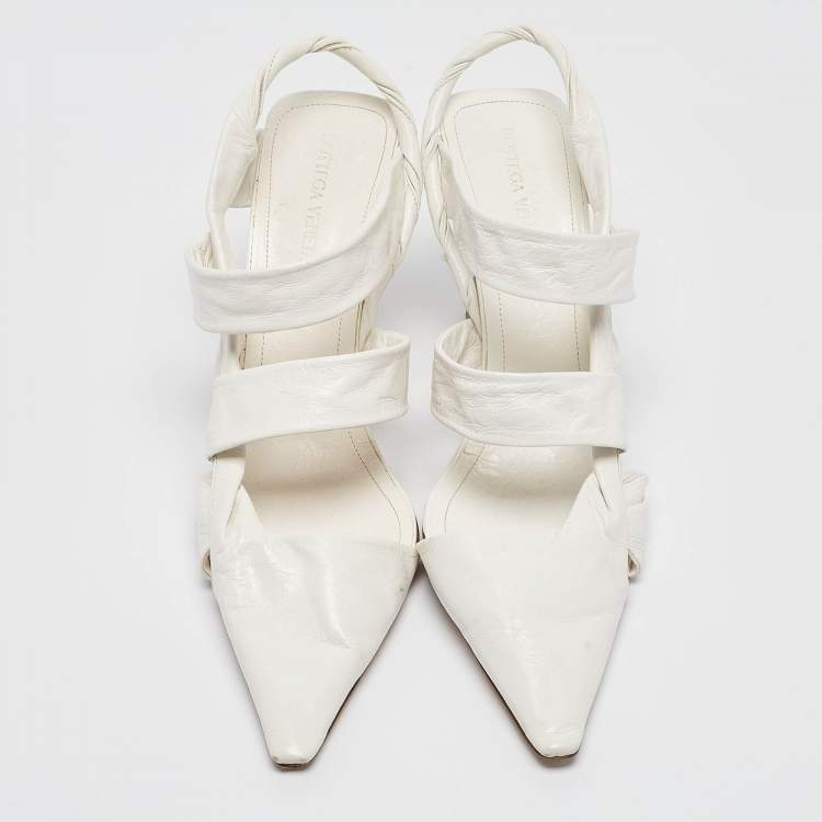 Pre Owned Bottega Veneta White Crackle Leather The Point Slingback Sandals Size 40.5
