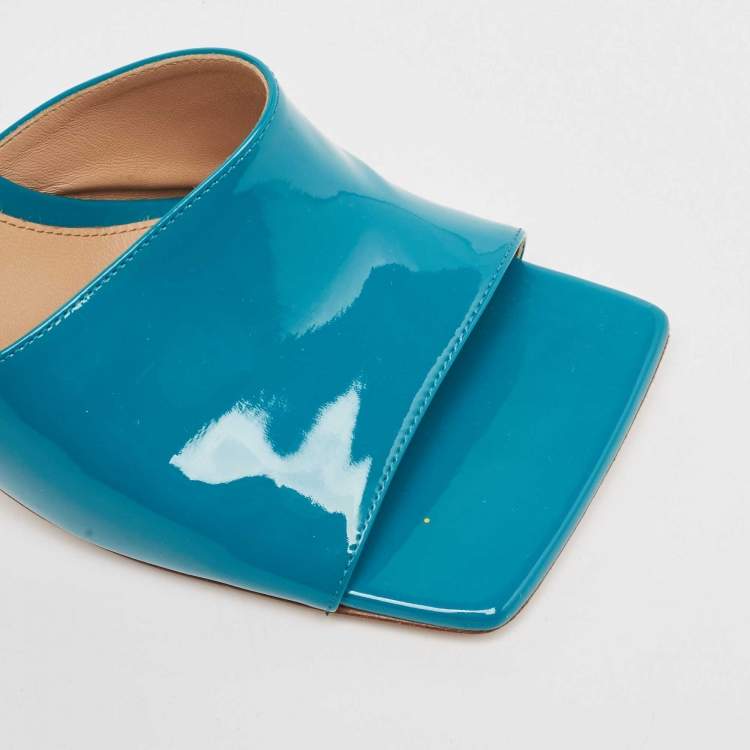 Pre Owned Bottega Veneta Turquoise Blue Patent Leather Stretch Square Toe Slide Sandals Size 41