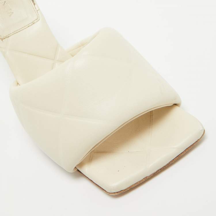 Pre Owned Bottega Veneta White Leather Lido Open Toe Slide Sandals Size 39.5