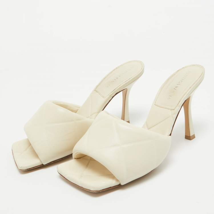 Pre Owned Bottega Veneta White Leather Lido Open Toe Slide Sandals Size 39.5