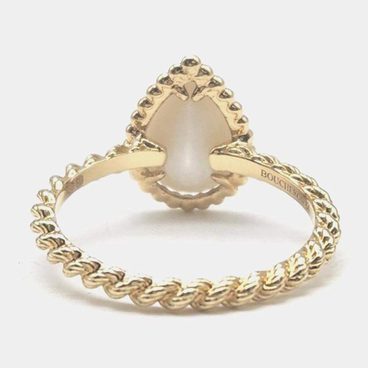 Pre Owned Boucheron 18K Yellow Gold and Mother of pearl Serpent Boheme Ring 54