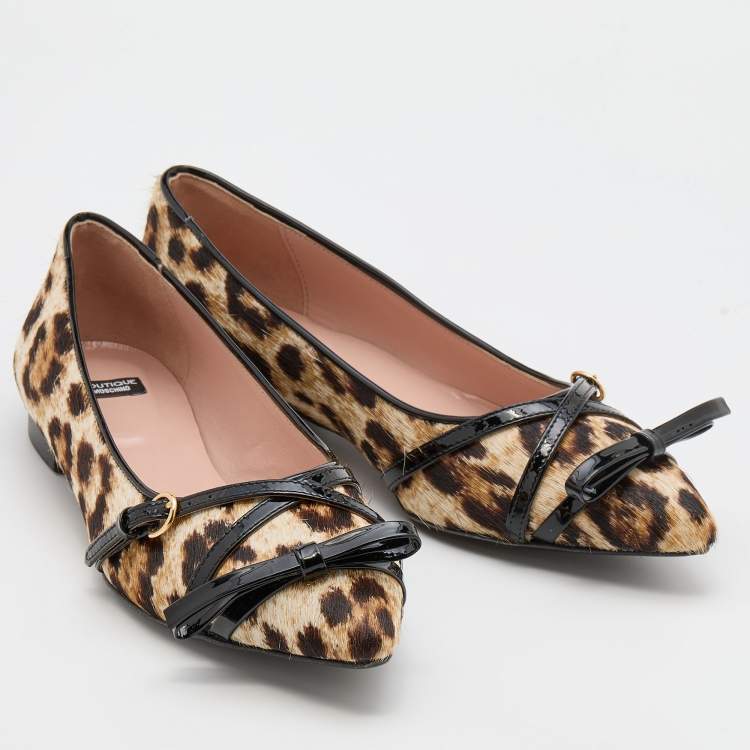 Pre Owned Boutique Moschino Brown/Black Leopard Print Calf Hair and Patent Leather Bow Ballet Flats Size 40