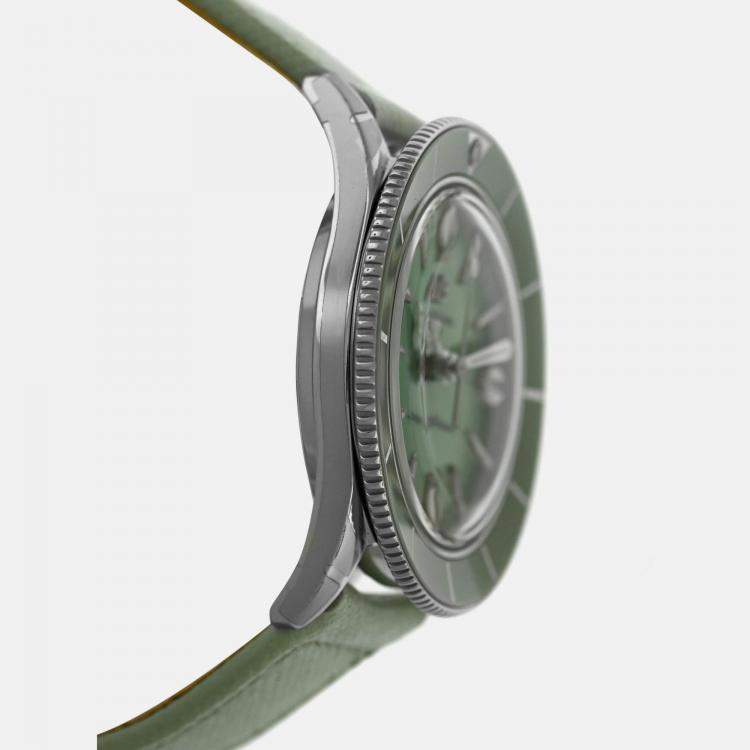 Pre Owned Breitling Superocean A10340361L1X1 Automatic Green Stainless Steel Women’s Wristwatch 38 mm