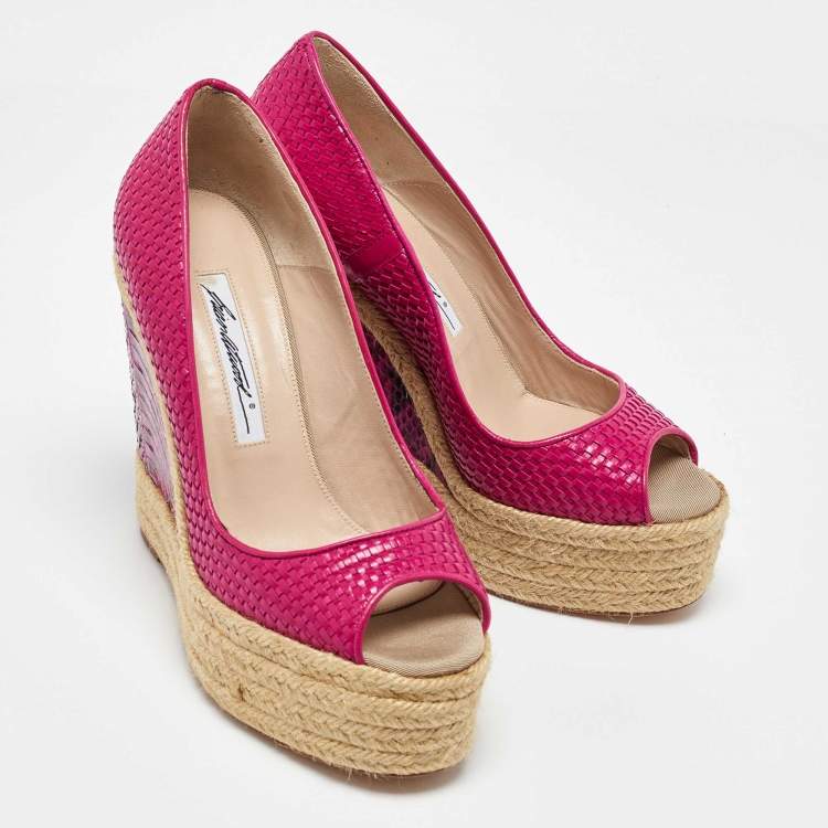 مملوكة مسبقًا Brian Atwood Pink/Purple Water Snakeskin Leather Wedge Pumps Size 37