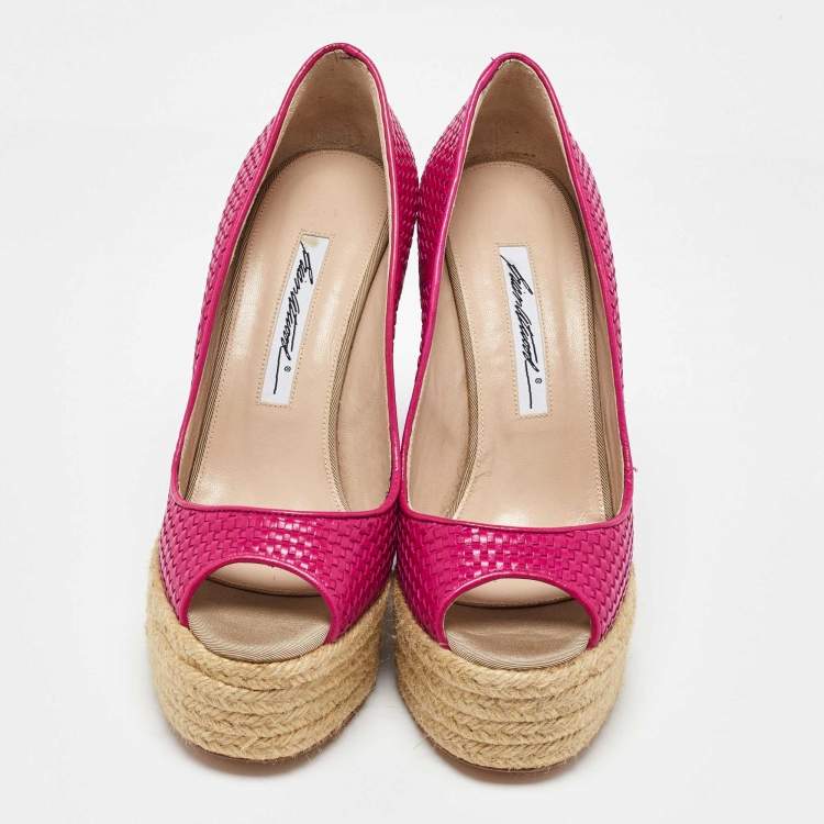 مملوكة مسبقًا Brian Atwood Pink/Purple Water Snakeskin Leather Wedge Pumps Size 37